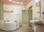 Что выбрать: ванну или душевую кабину — сравнительный анализ сантехнических устройств